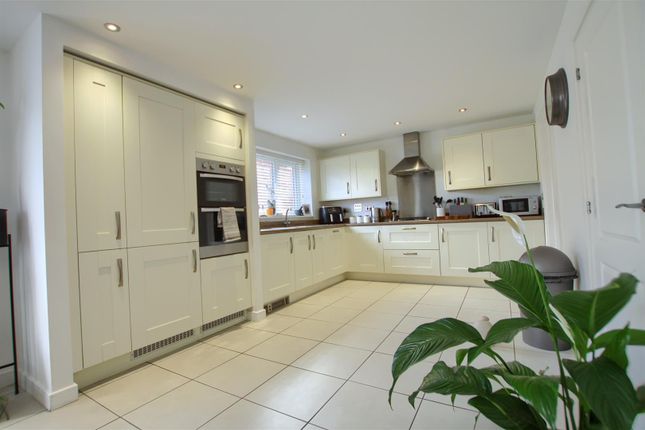 13, Britannia Avenue, Yarm photo 2