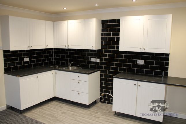 Flat 2,, 17-18 Dunraven Street, Tonypandy photo 2