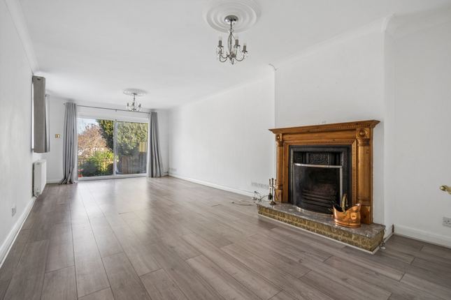57, Hillcroft Crescent, Watford photo 4