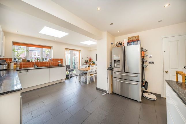 37, Syon Lane, Isleworth photo 4