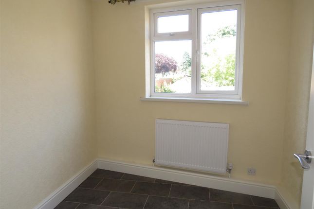 Flat 8a, Chipperfield Road, Birmingham photo 5