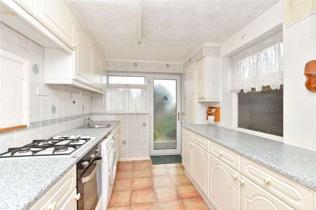 Hilltop Road Frindsbury, Rochester photo 4