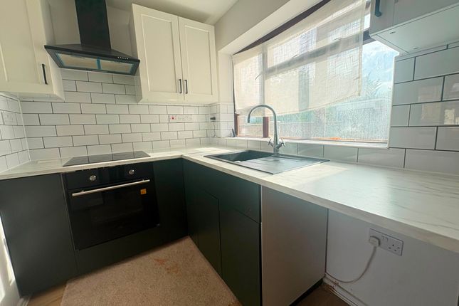 92, North Street, Crowland photo 5