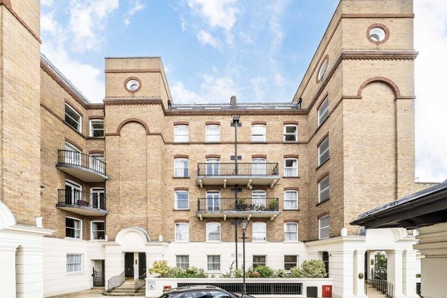 Thumbnail Flat to rent in Lindsay Square, London