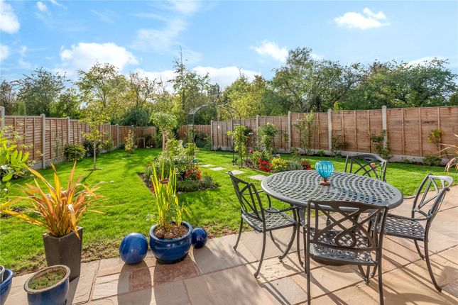 Cherry Tree House, 4, Deerhurst Gardens, Welford On Avon photo 2