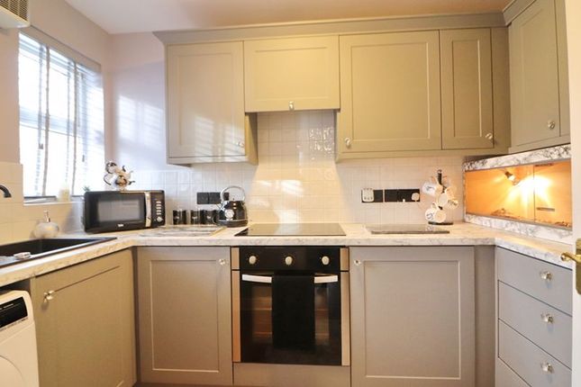 Flat for sale in Manthorpe Avenue, Roe Green, Worsley