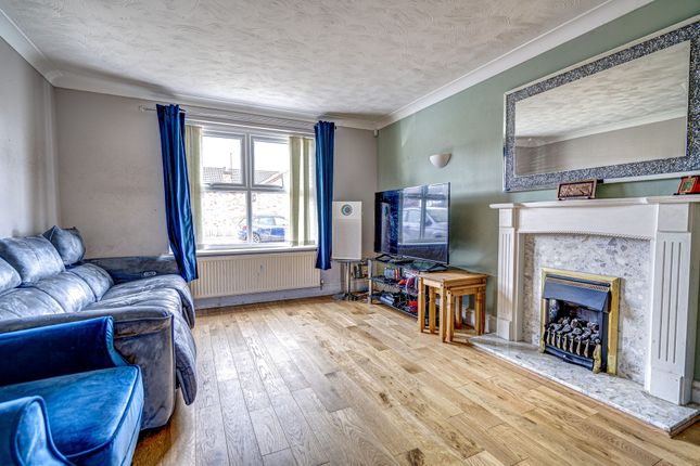 8a Chatsworth Road, Worksop photo 2