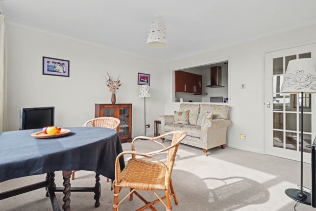 Flat 8, Ardenny Court, 24 Douglas Avenue, Exmouth photo 3