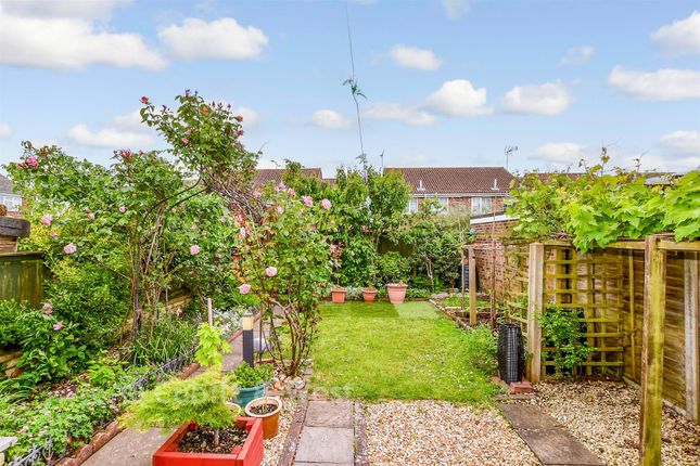 4-bed detached on 12, Marlborough Close, Chichester, £500,000