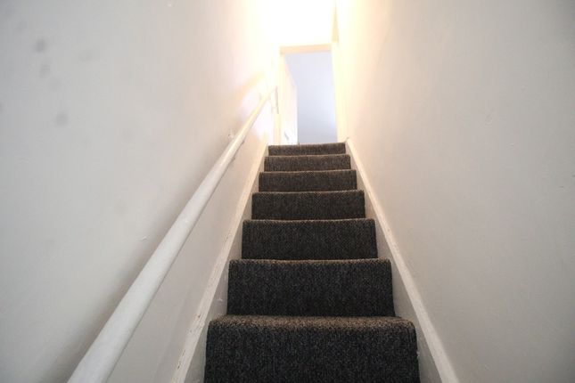 98, Retford Street, Oldham photo 5