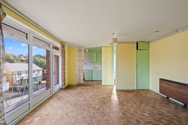 Flat 24, Redruth House Grange Road, Sutton photo 2