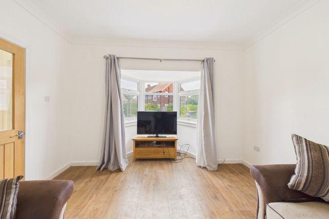 26 The Close, Cottingham, East Riding of Yorkshire photo 2