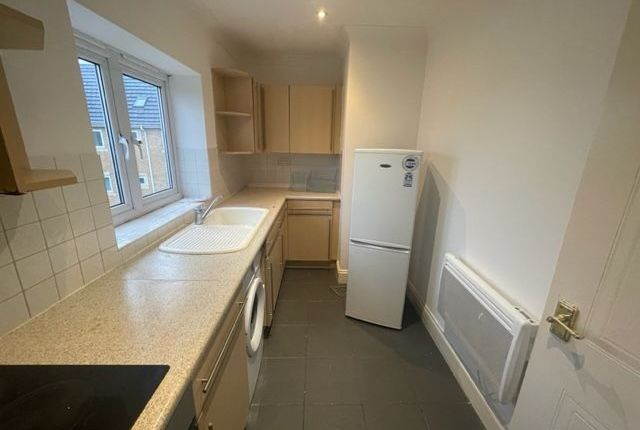 Flat to rent in Morgan Close, Leagrave, Luton