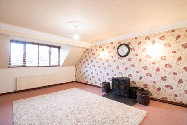 32b Church Road, Newport photo 4