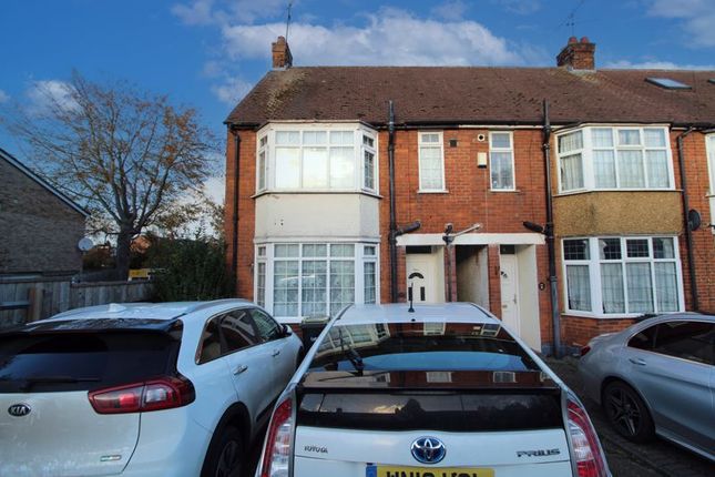 Thumbnail End terrace house for sale in Trinity Road, Luton