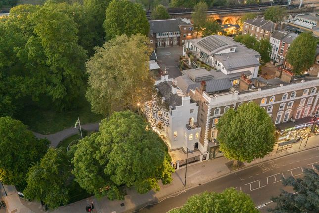 Willoughby House,, Ravenscourt Park, 260 King Street photo 3