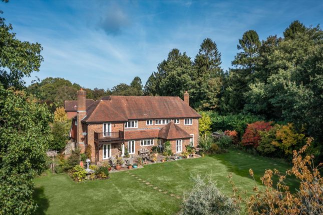 3, Tennysons Ridge, Haslemere photo 4