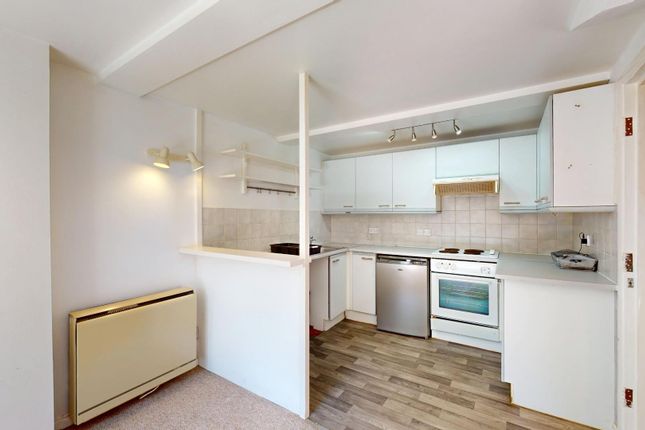 4C, Birdcage Court, Otley photo 2