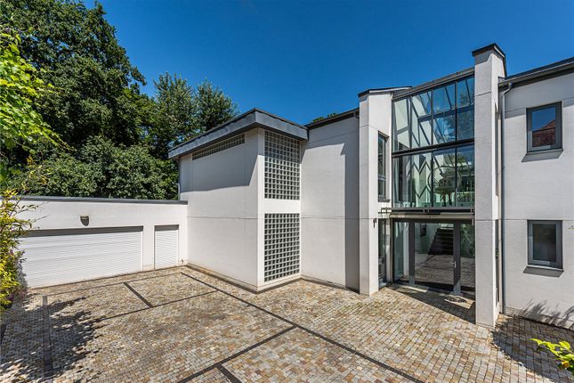 Thumbnail Detached house for sale in Kingston Vale, London