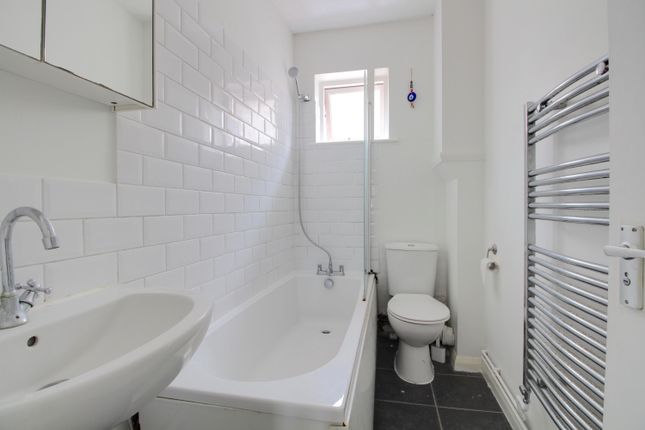 Flat 3, 10 Albion Street, Brighton photo 4