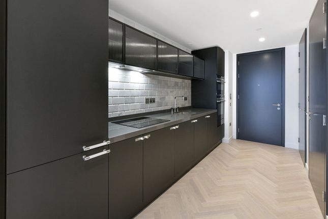 Flat for sale in S1906 One Crown Place, 19 Sun Street