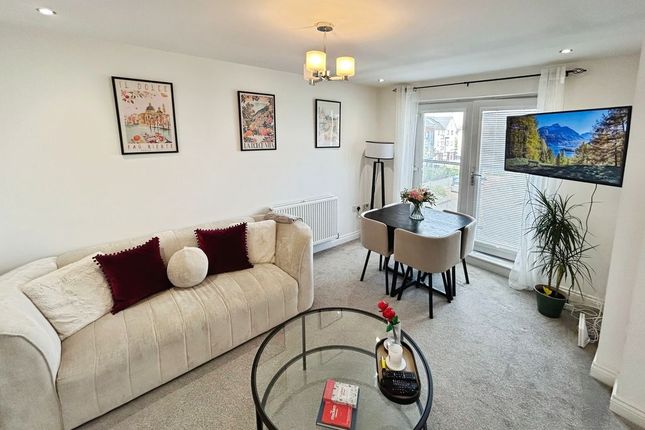 73, Heron Crescent, Newcastle Upon Tyne photo 3