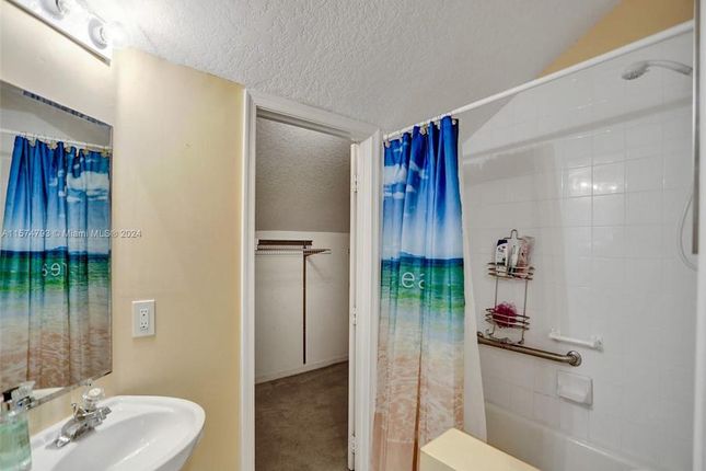 Town house for sale in 1020 Via Jardin # 1020, Riviera Beach, Florida, 33418, United States Of America