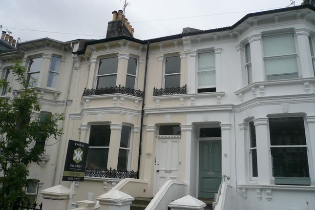 Flat to rent in Springfield Road, Brighton