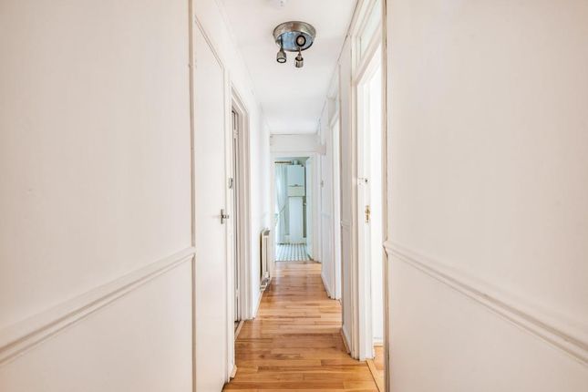 Flat for sale in Fairbank, 4 Taymount Rise, London