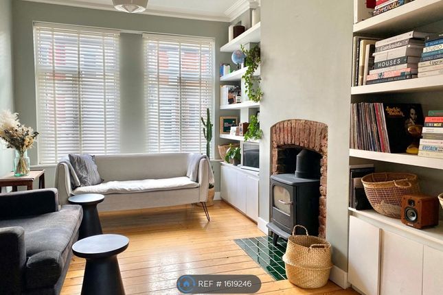 Thumbnail Terraced house to rent in Rosebery Avenue, London