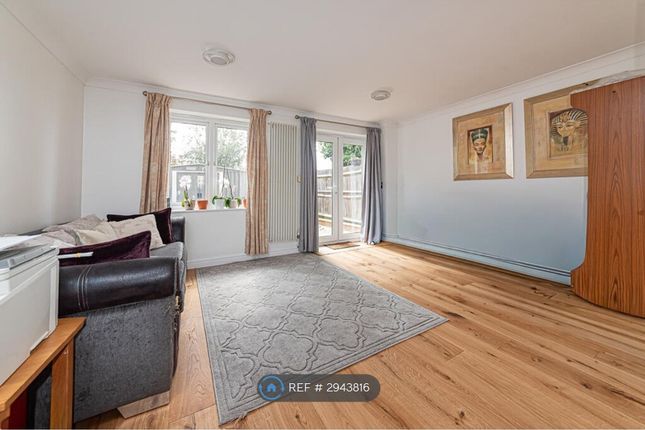 Brook Avenue, Ascot photo 3