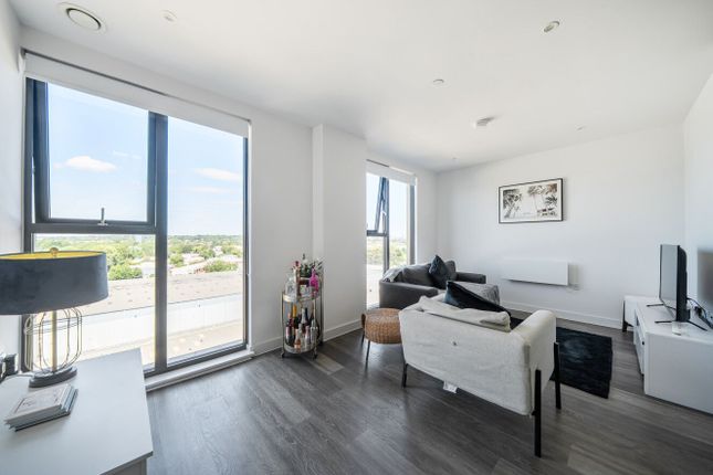 Flat Nine Zero Three, Block B, High Definition, Media City photo 4