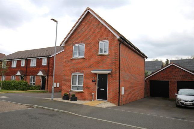 Thumbnail Detached house for sale in Wenham Drive, Maidstone