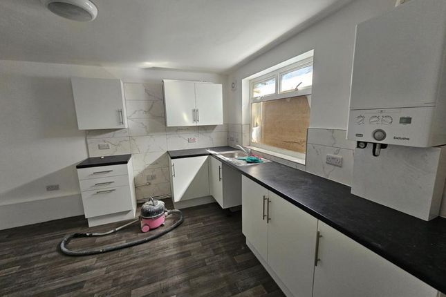 12, Huxley Close, South Shields photo 2