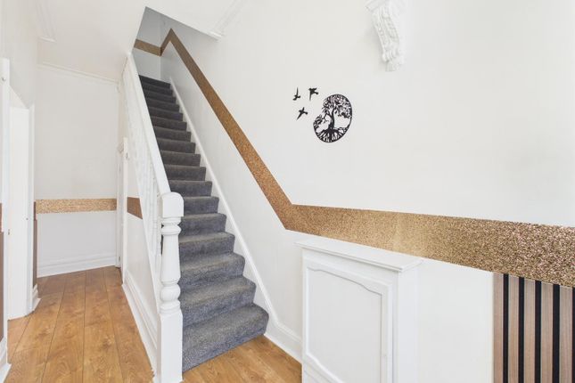 8, York Avenue, Wallasey photo 2