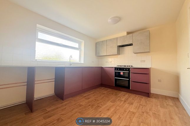 Flat, C Station Road Lower Stondon, Henlow photo 3