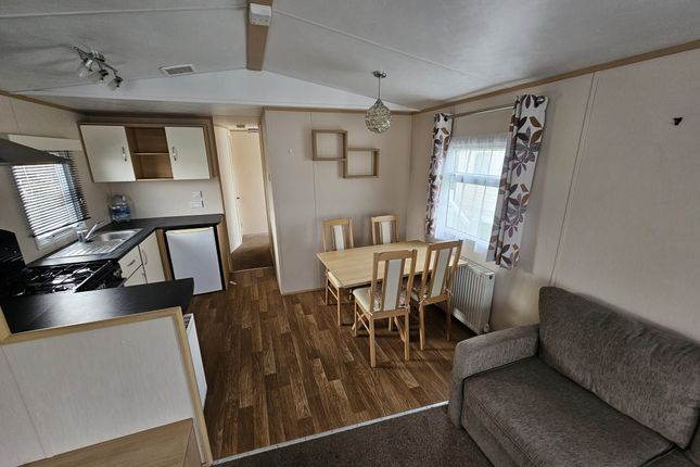 21, Cowden Holiday Park, Main Road, Hull photo 3