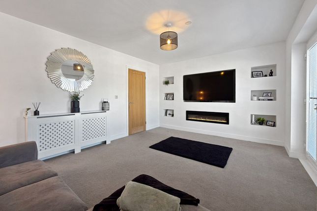8 Albertina Court Albertina Road, Newport photo 5