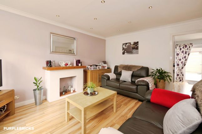 21, Highfield, Pontypool photo 4