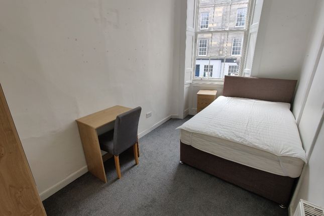 Flat to rent in Broughton Place, Broughton, Edinburgh