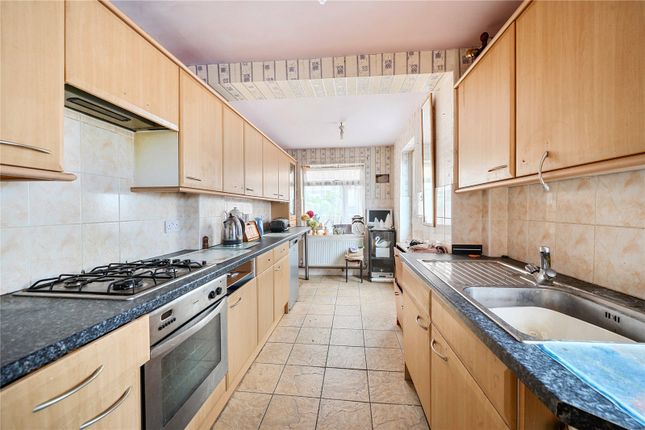 95, Browning Road, Bedfordshire photo 2