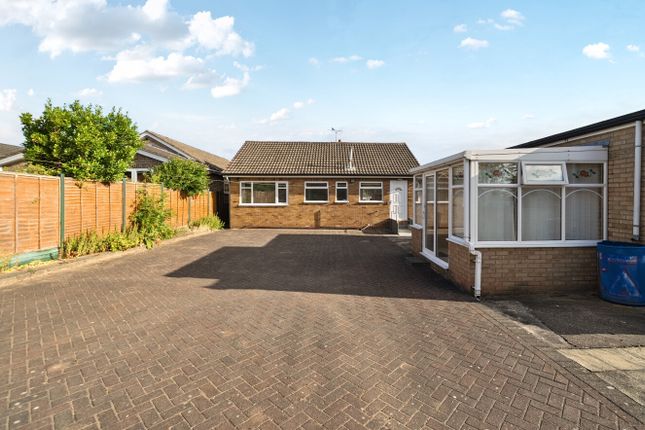 14, Hillcrest, Leeds photo 2