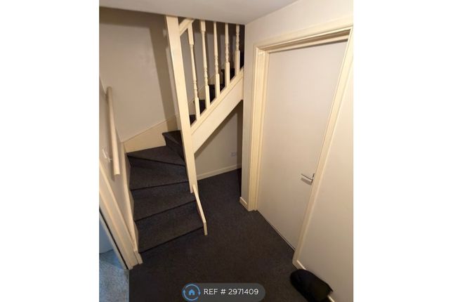 Flat, A Southgate, Eckington, Sheffield photo 5