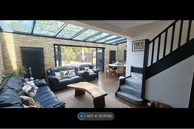 Runwell, Wickford photo 2