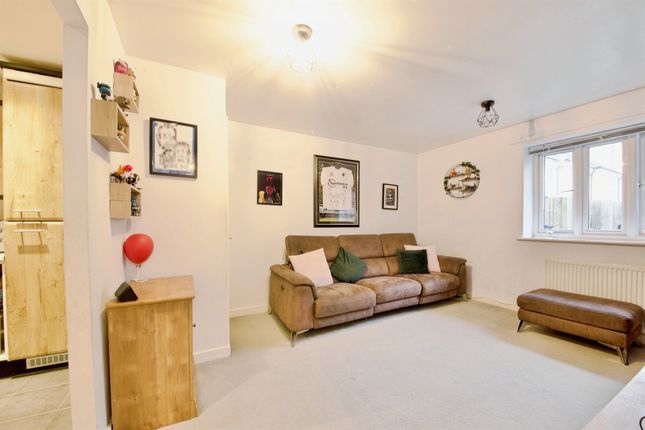 179,, Rubens Court, Cezanne Road, WATFORD photo 4