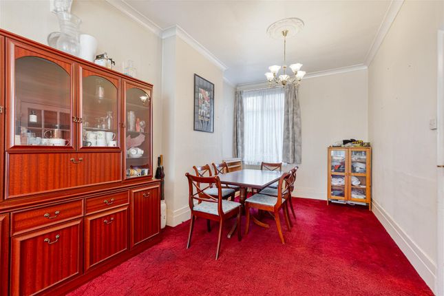 143, Robinson Road, London photo 4
