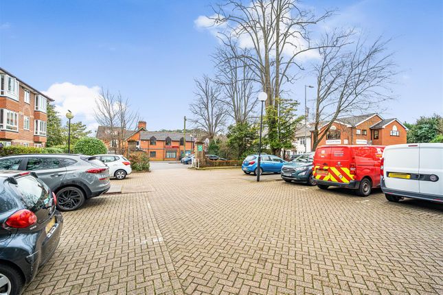 Property for sale in New Road, Crowthorne, Berkshire