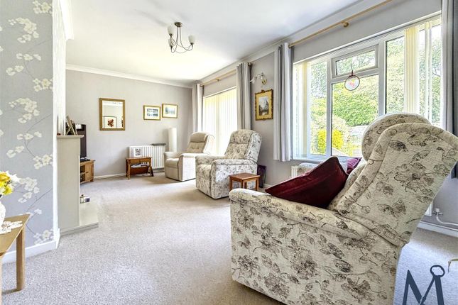 33, Perran Avenue, Coalville photo 5