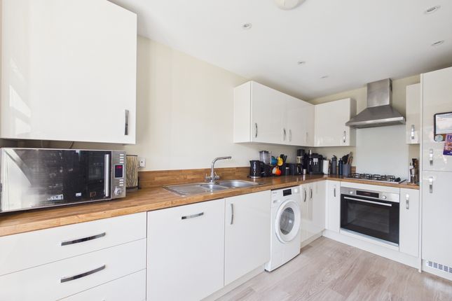 15 Red Kite Road, Chinnor photo 4
