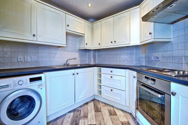 53, Waterside Lane, Colchester photo 3